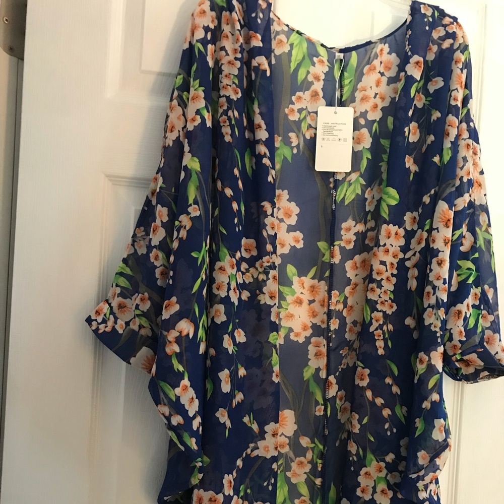 Beautiful blue and floral sheer kimono! NWT!